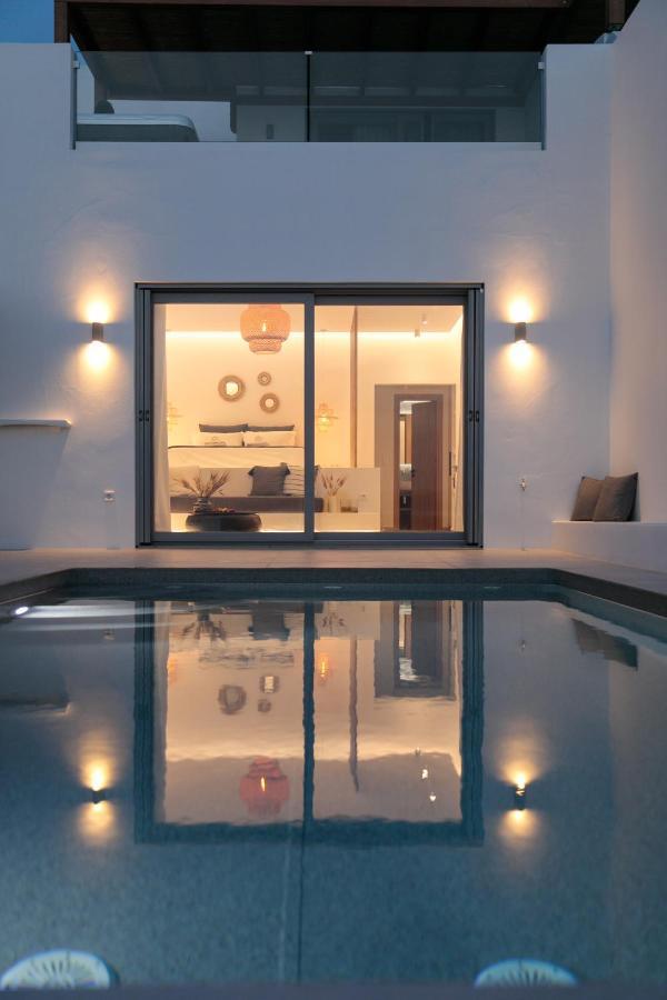 Seanfinity Beachfront Suites 미크리 비글라 외부 사진