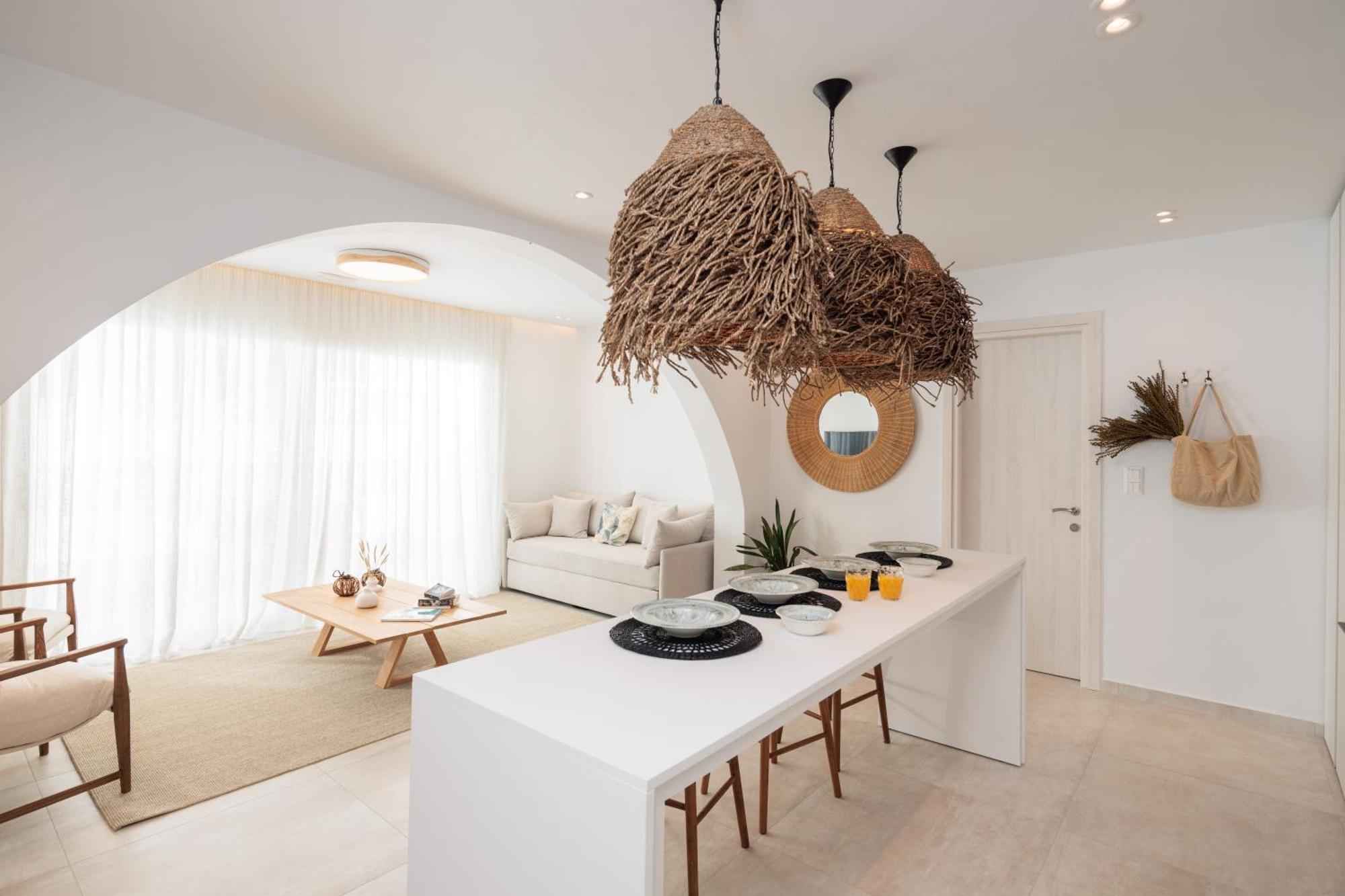 Seanfinity Beachfront Suites 미크리 비글라 외부 사진