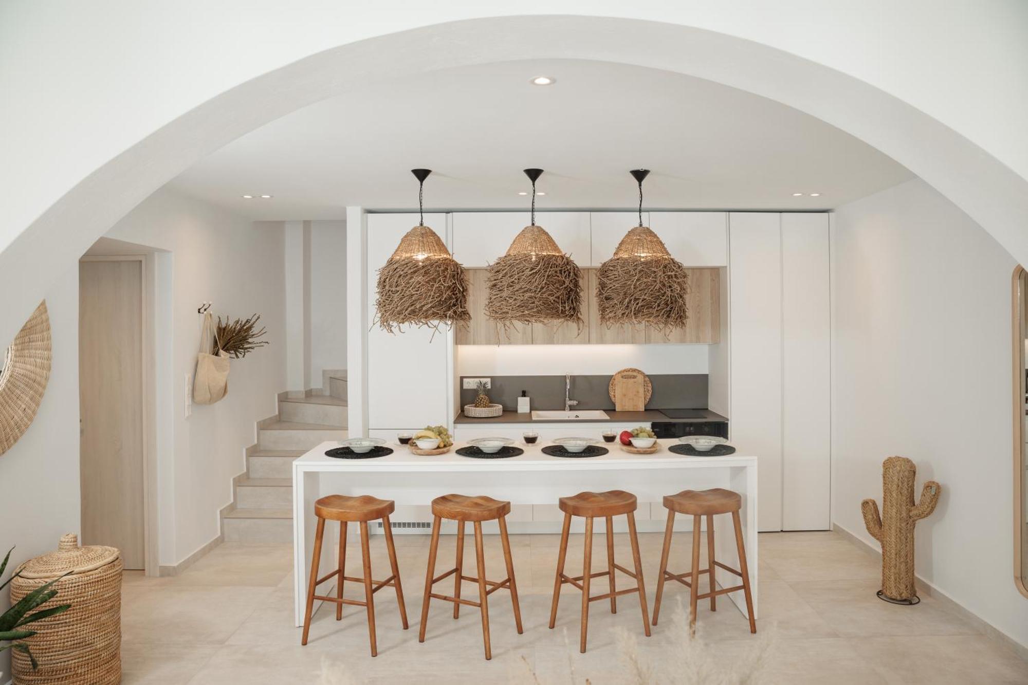 Seanfinity Beachfront Suites 미크리 비글라 객실 사진