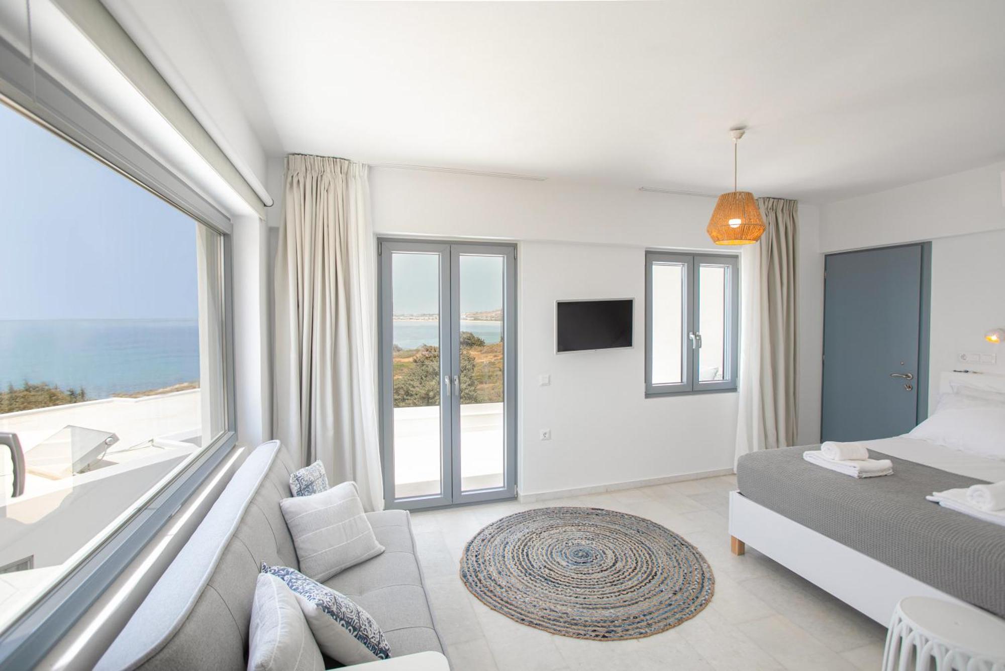 Seanfinity Beachfront Suites 미크리 비글라 객실 사진
